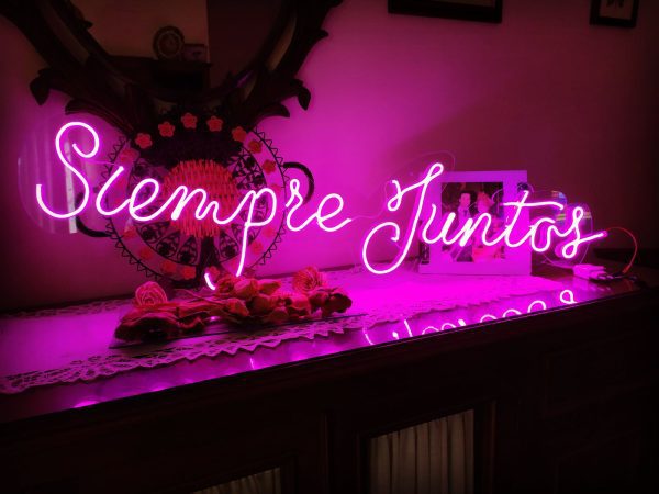 SIEMPRE JUNTOS alquiler neones luminosa eventos